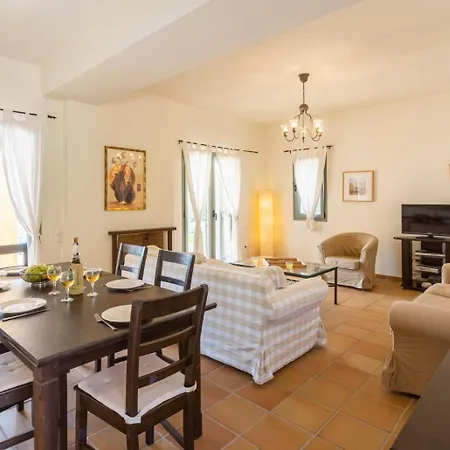 ヴィラ Katerina トラペザキ